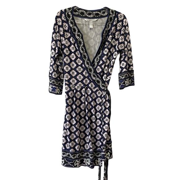 Diane Von Furstenberg Dresses & Skirts - Diane Von Furstenberg Pink/Blue Printed Silk Wrap Mini Dress